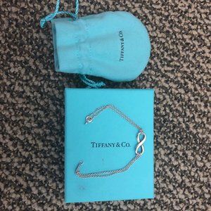 Tiffany & Co. Infinity Bracelet in Sterling Silver
